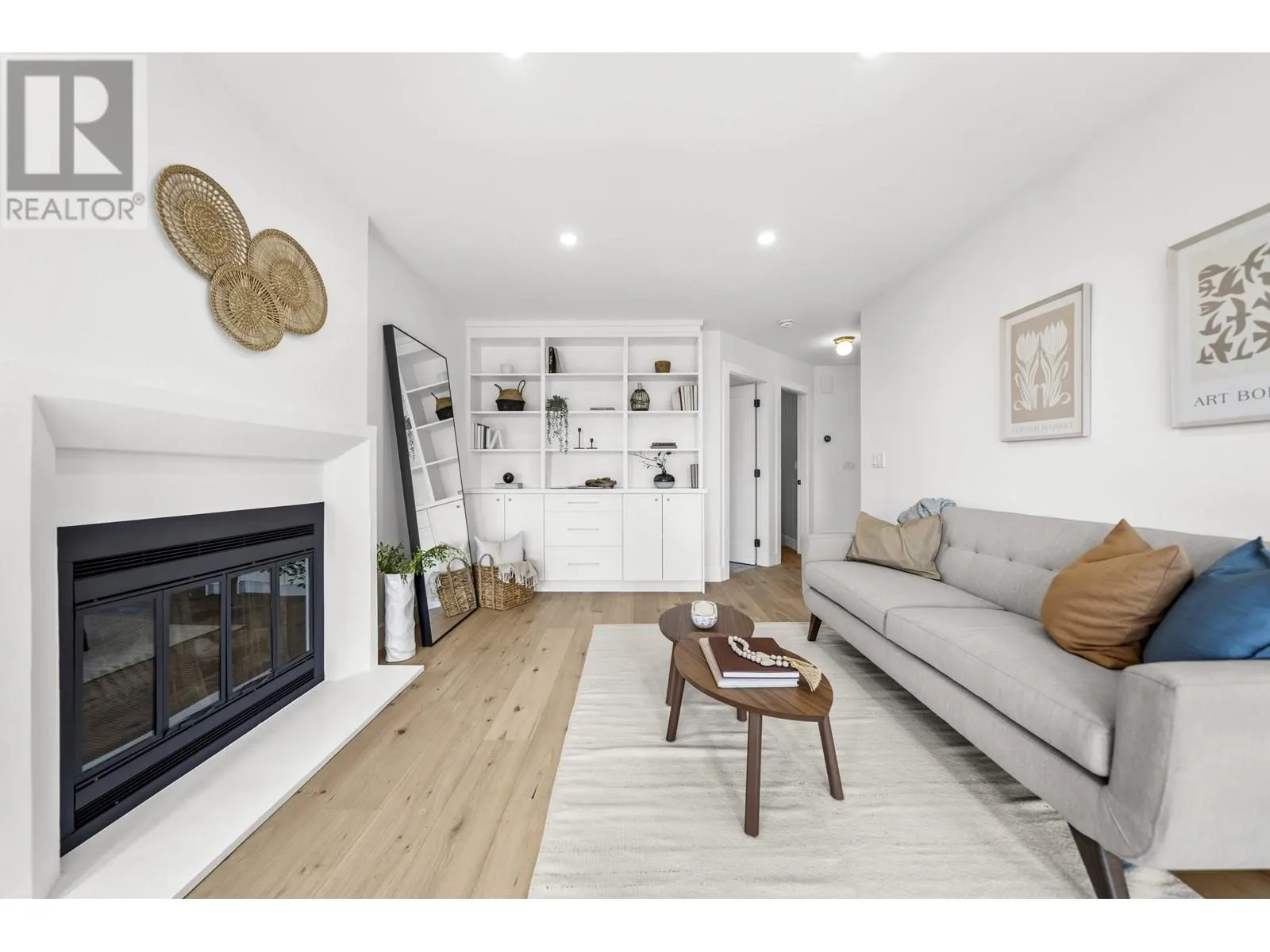 1 CEDARWOOD COURT
