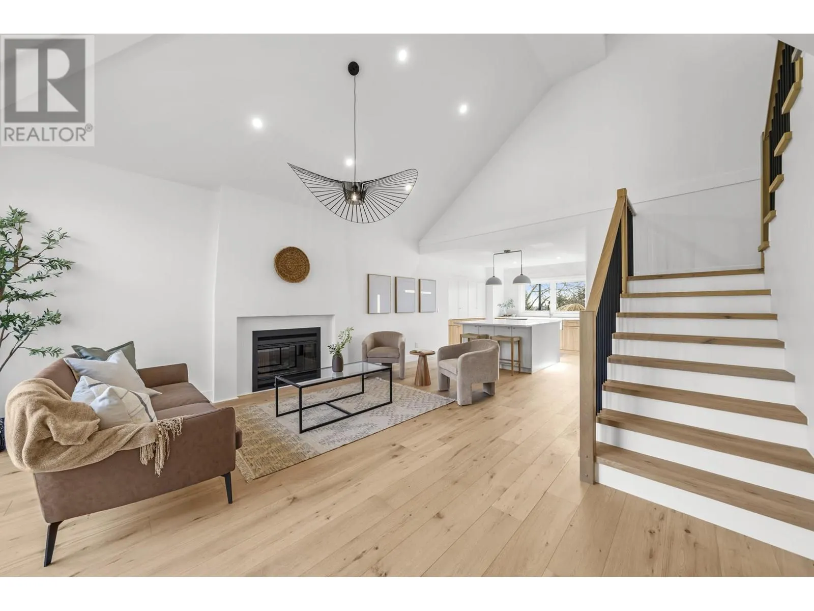 1 CEDARWOOD COURT