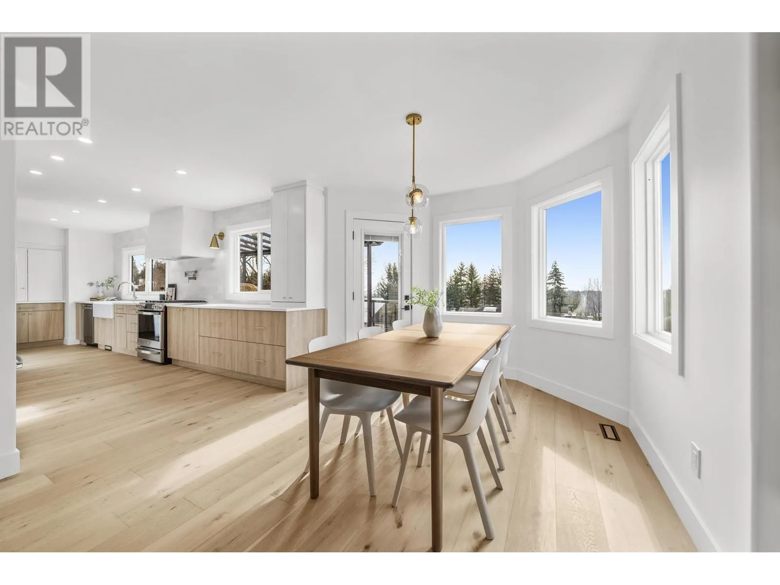 1 CEDARWOOD COURT