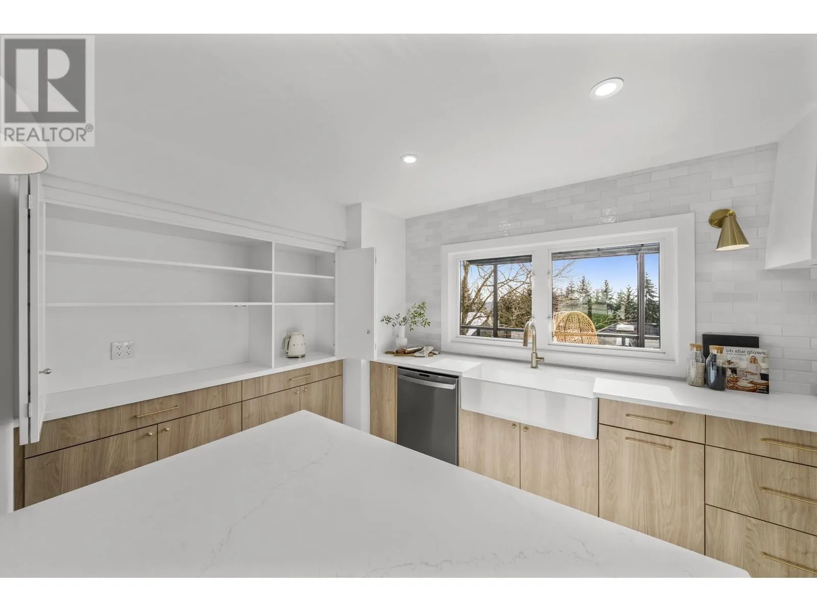 1 CEDARWOOD COURT