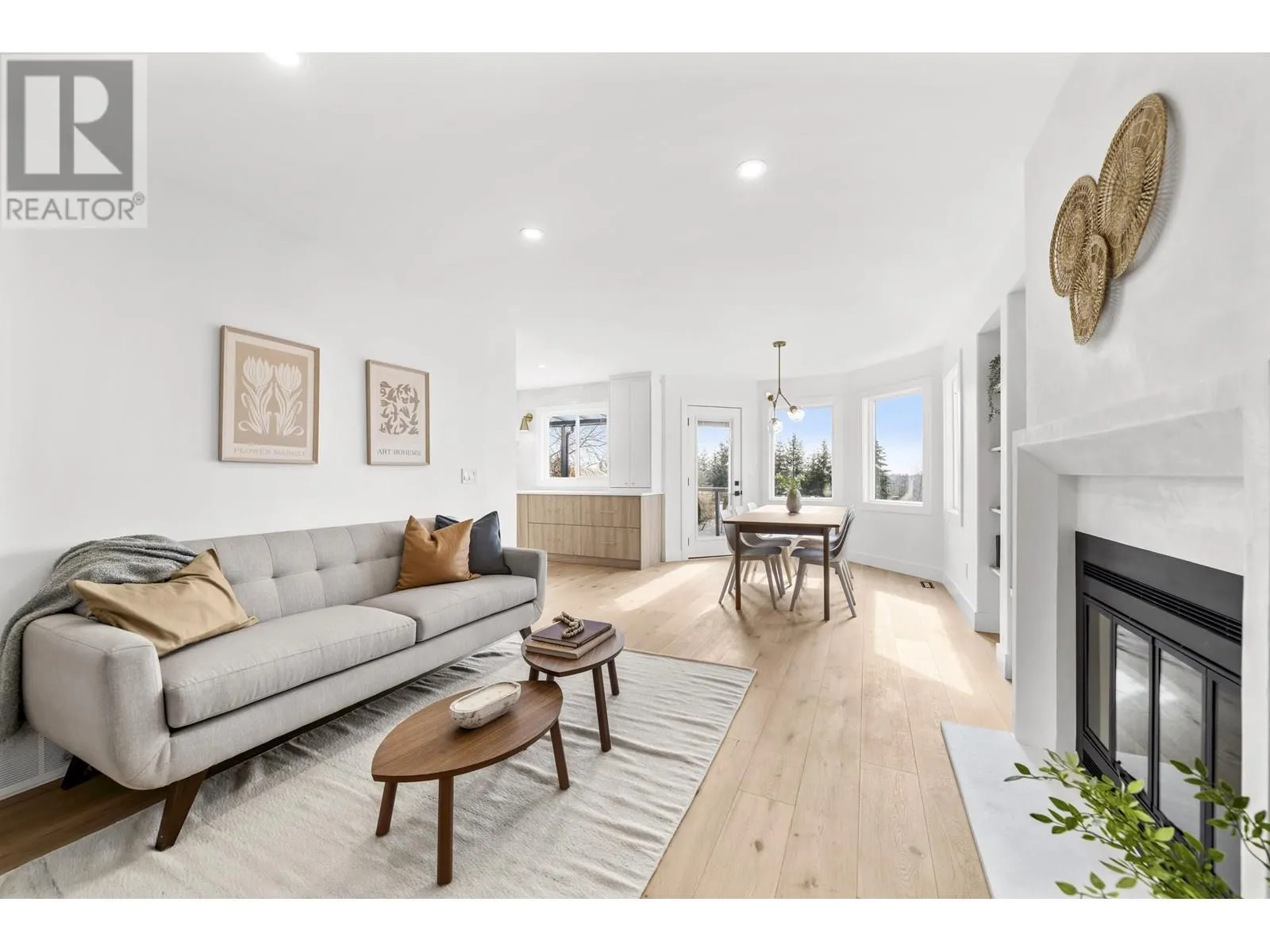 1 CEDARWOOD COURT