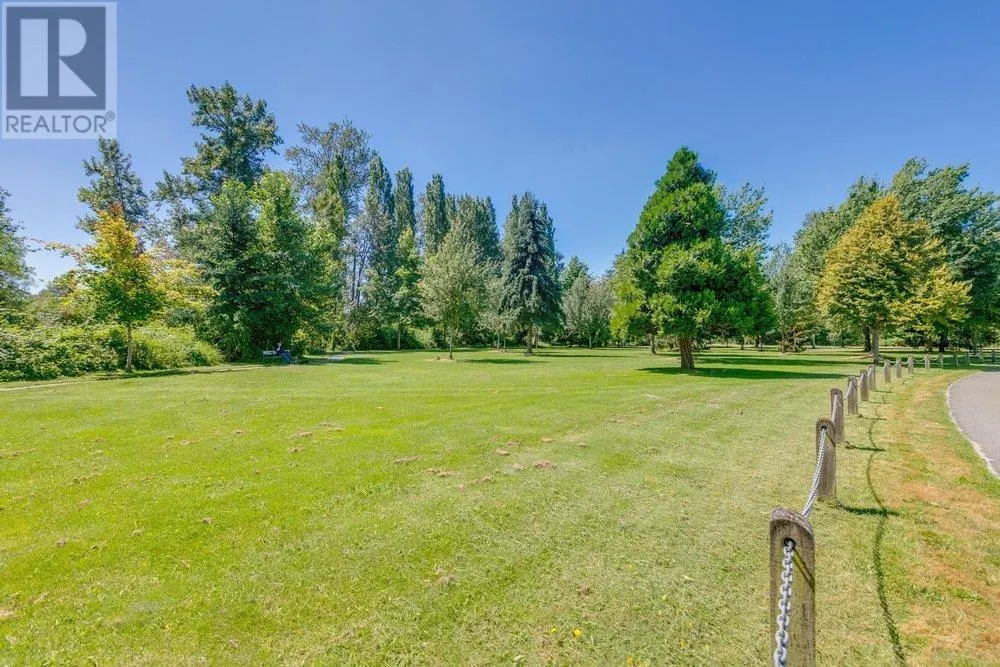 5253 BRIGANTINE ROAD