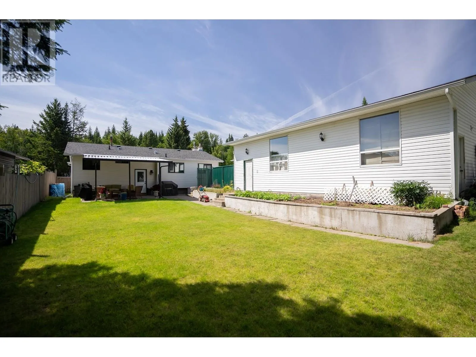 5636 SIMON FRASER AVENUE