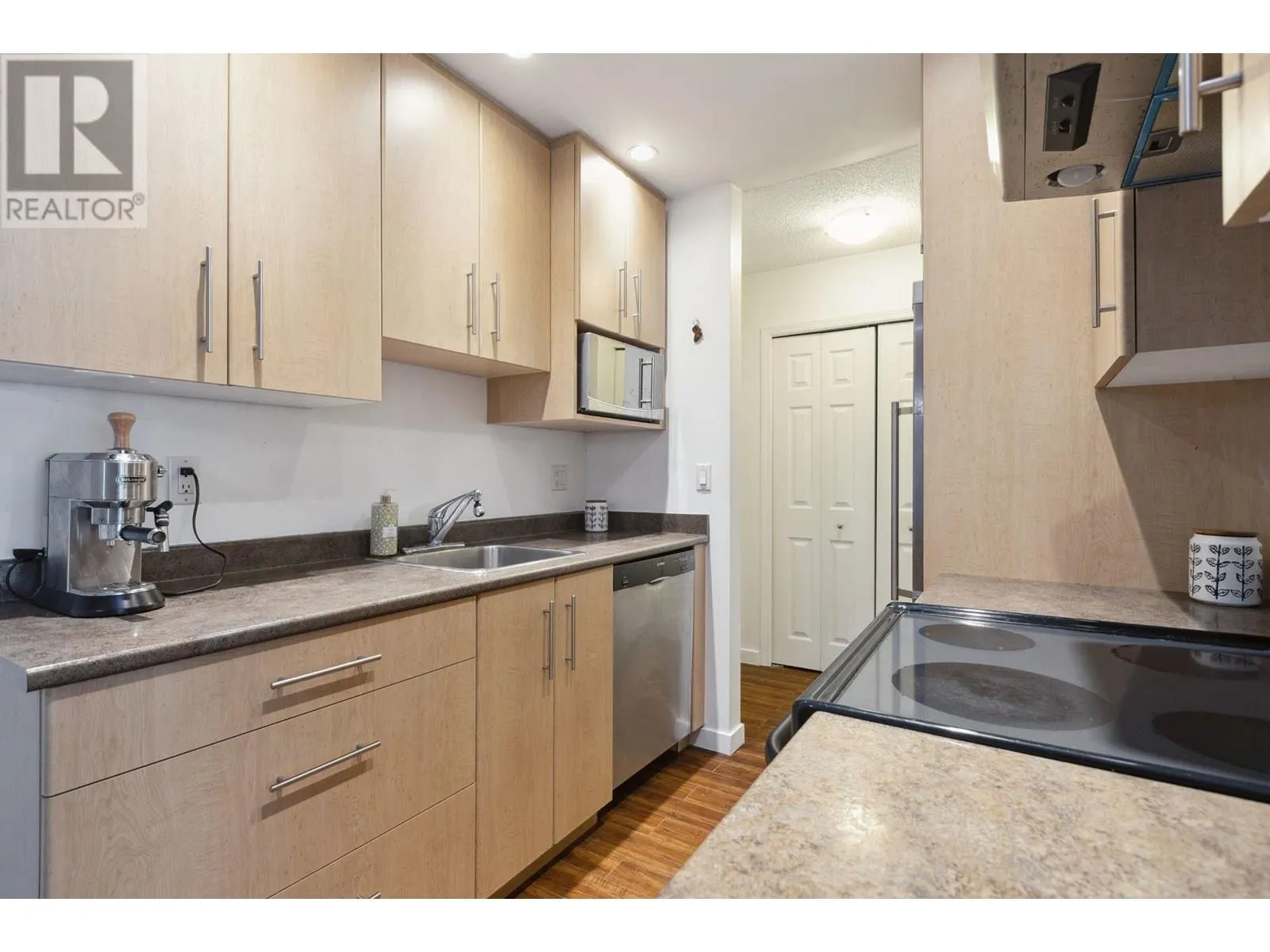 204 1155 ROSS ROAD