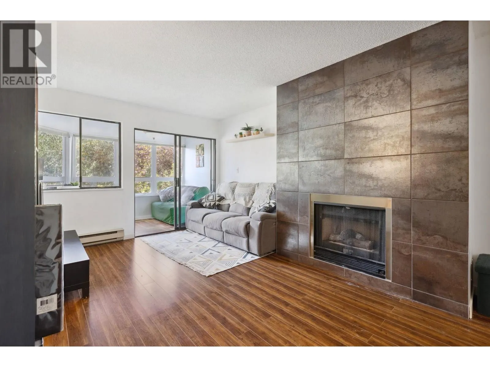 204 1155 ROSS ROAD