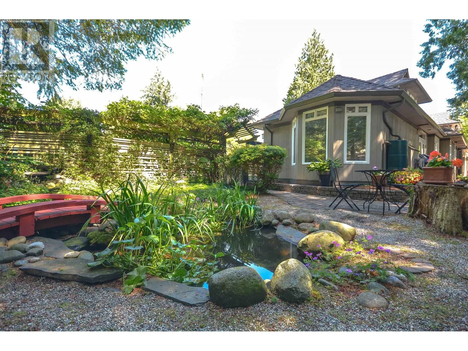 1498 BRAID ROAD