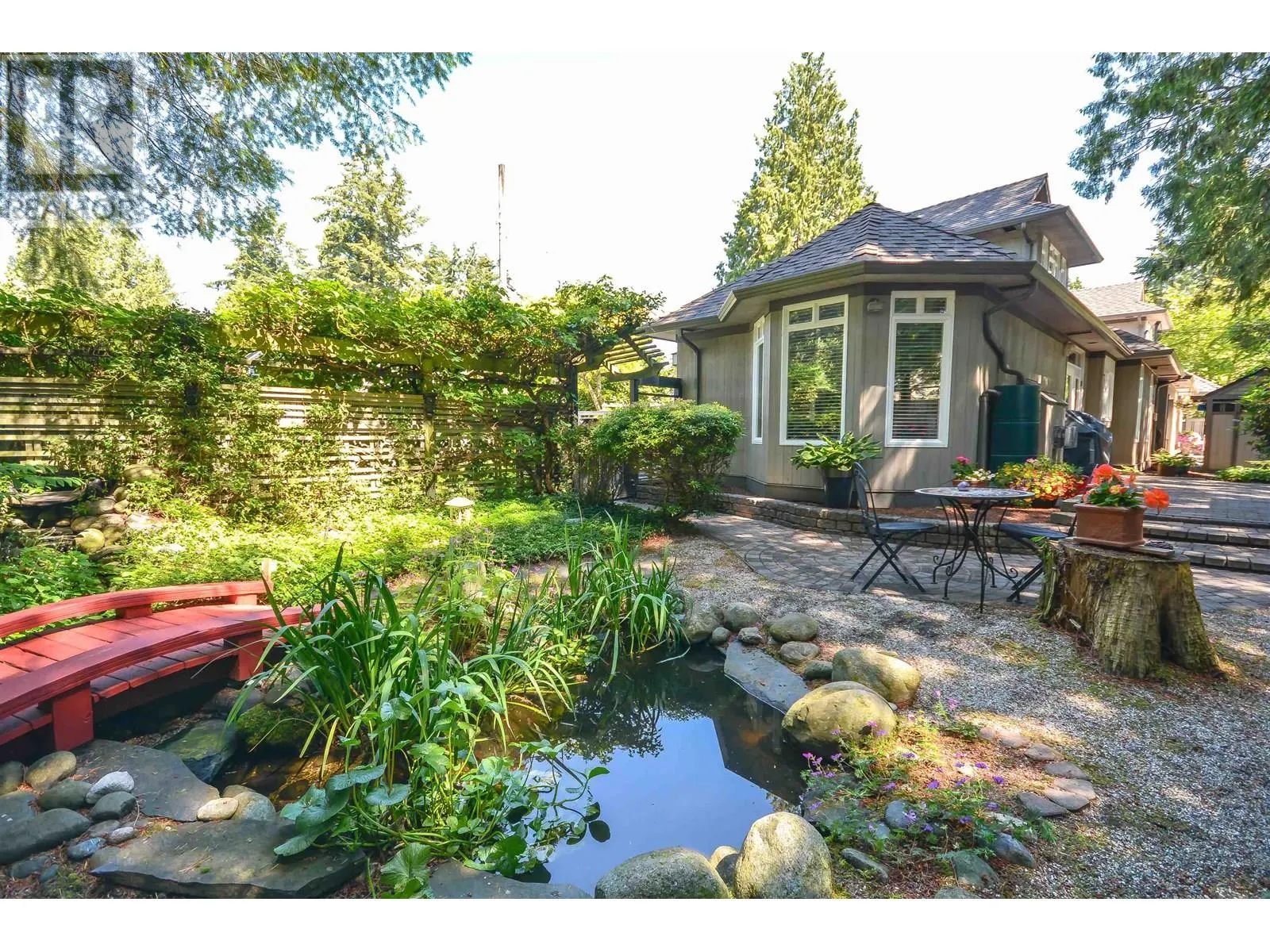 1498 BRAID ROAD