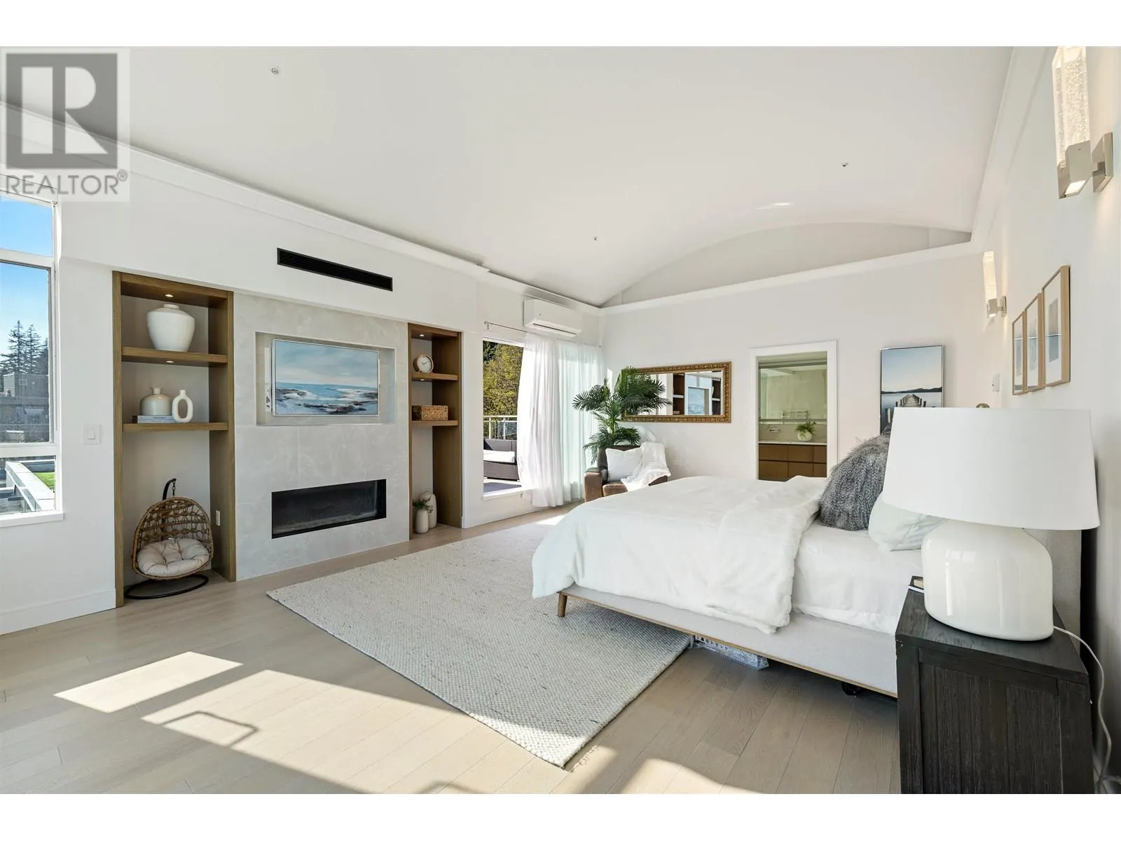 701 3105 DEER RIDGE DRIVE