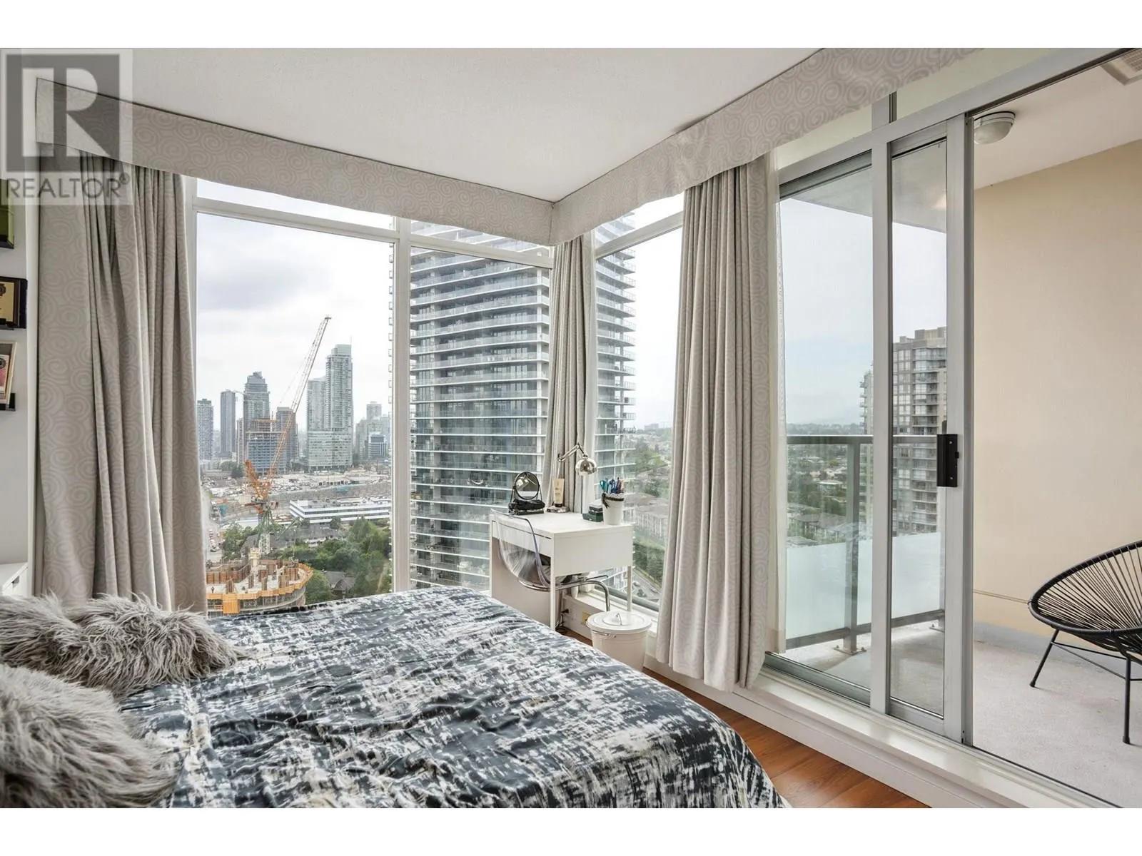 3101 2133 DOUGLAS ROAD