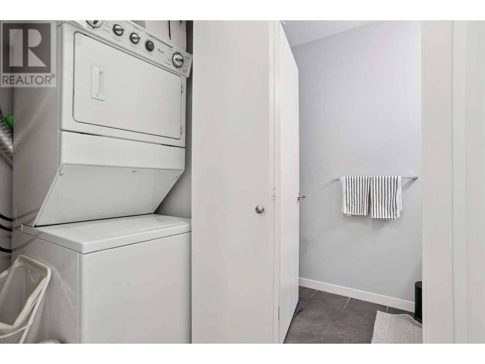 3101 2133 DOUGLAS ROAD