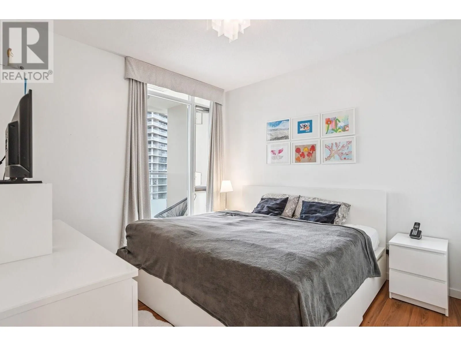 3101 2133 DOUGLAS ROAD