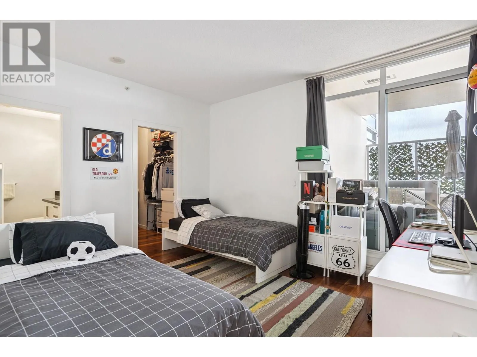 3101 2133 DOUGLAS ROAD
