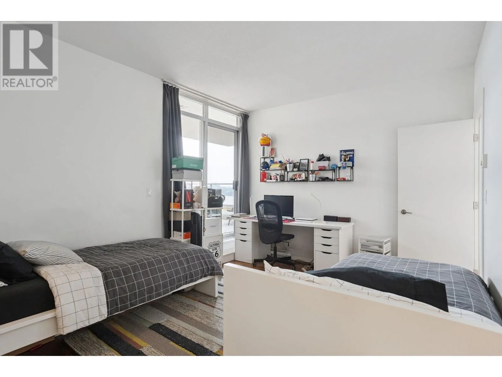 3101 2133 DOUGLAS ROAD