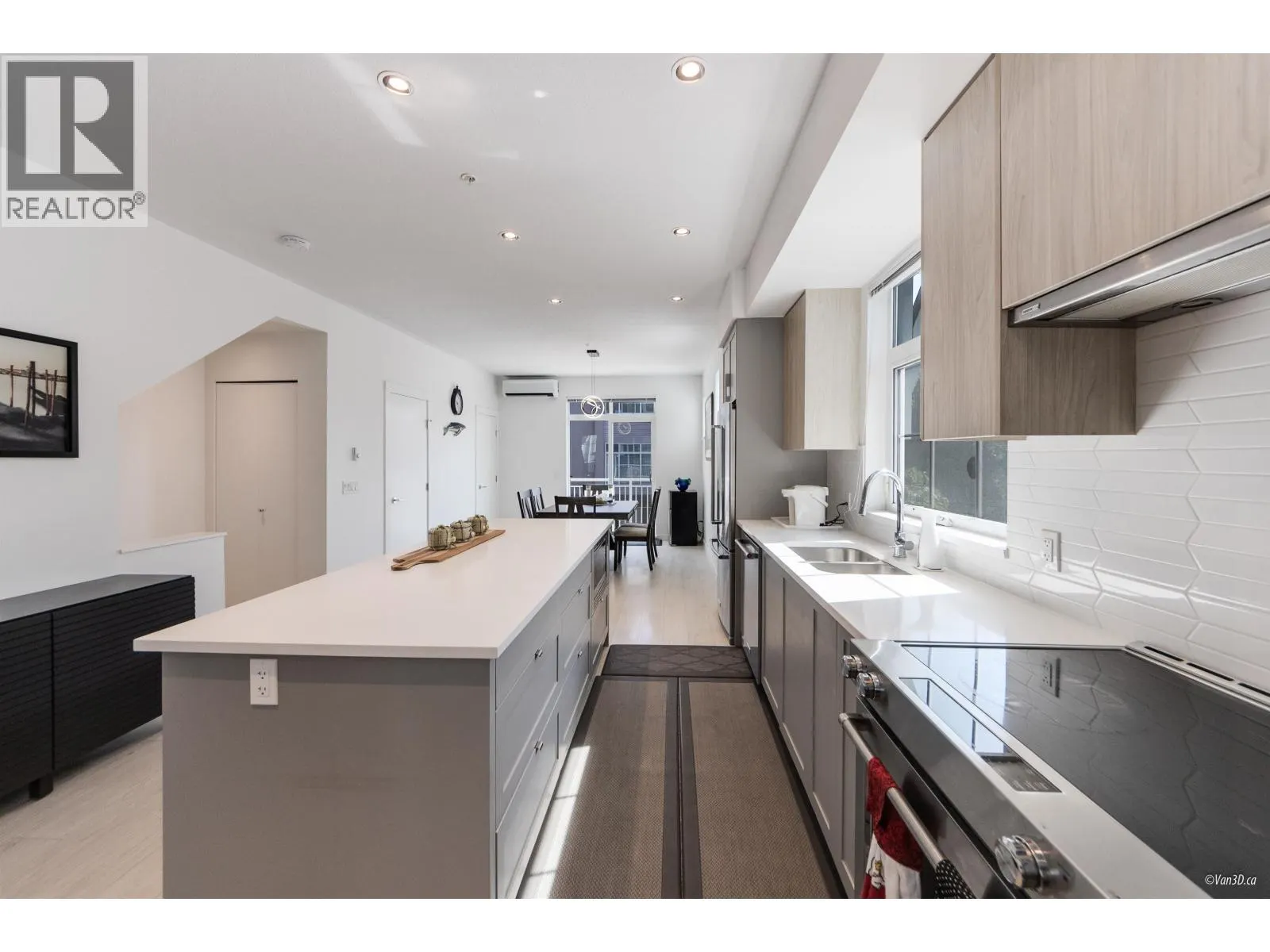 8 2560 PITT RIVER ROAD