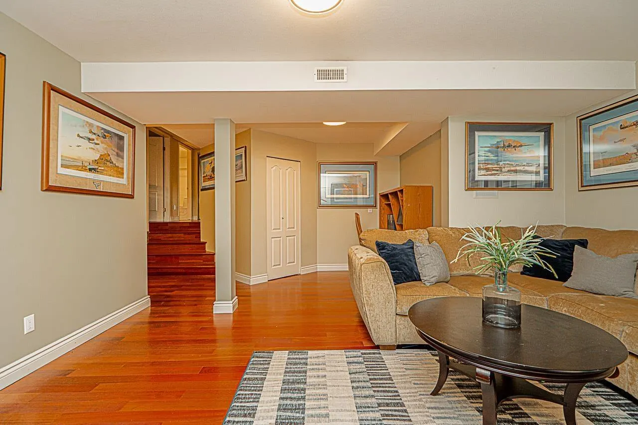 10874 CHERRY LANE
