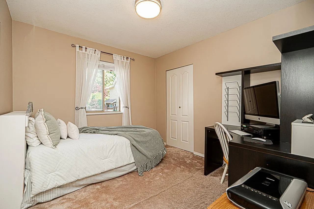 10874 CHERRY LANE
