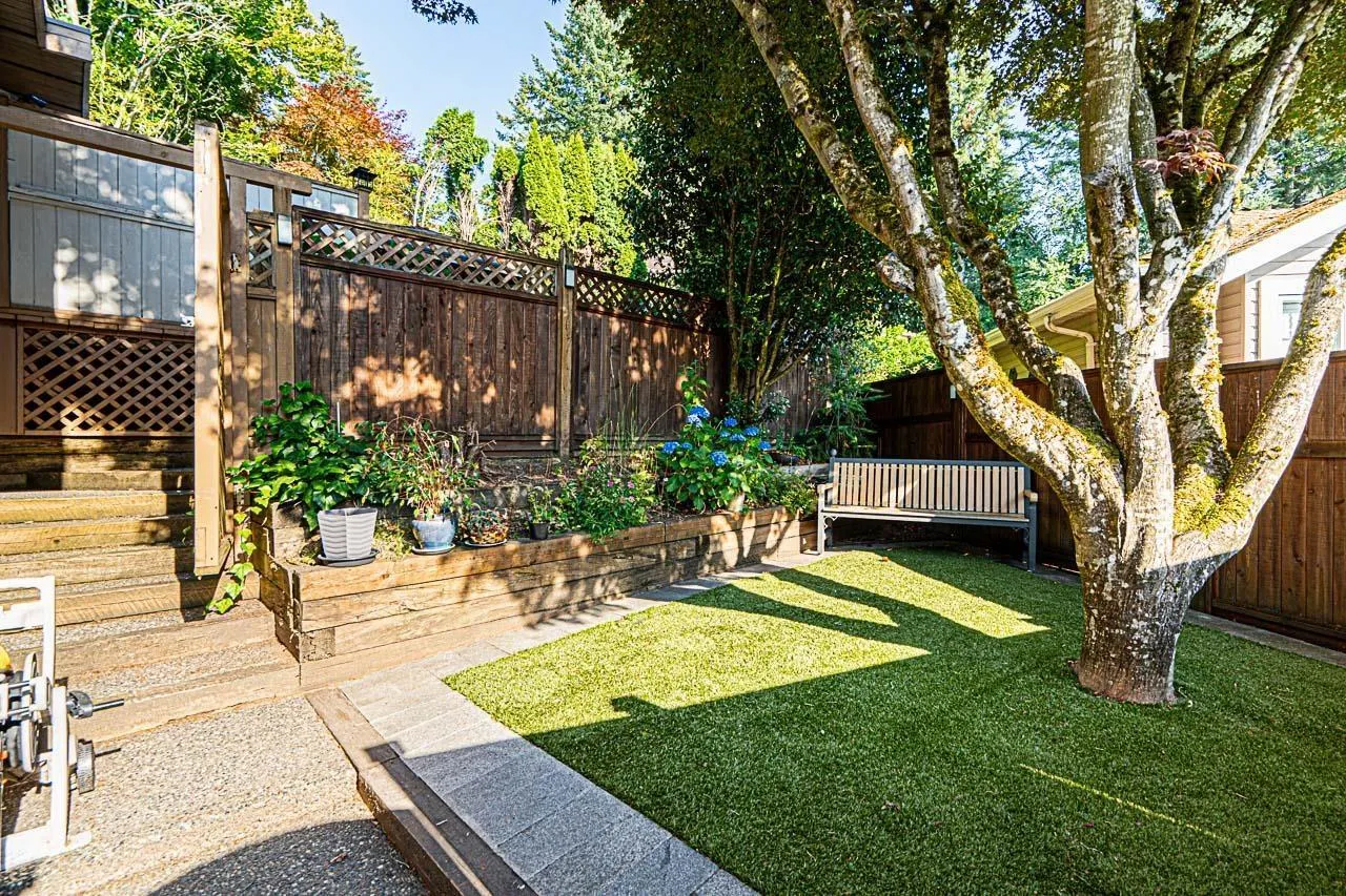 10874 CHERRY LANE