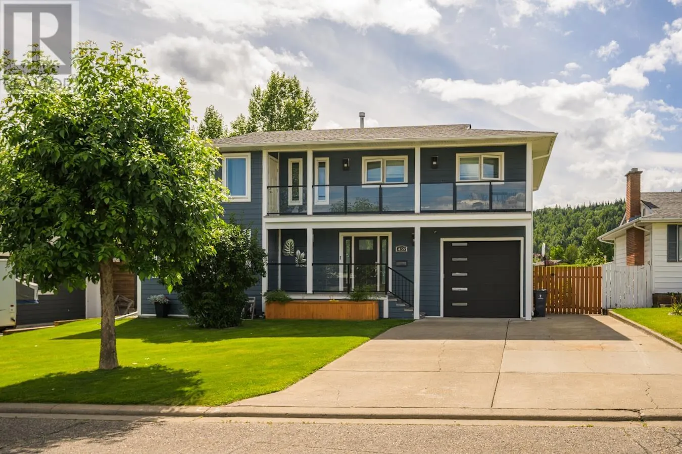 459 CLAXTON CRESCENT
