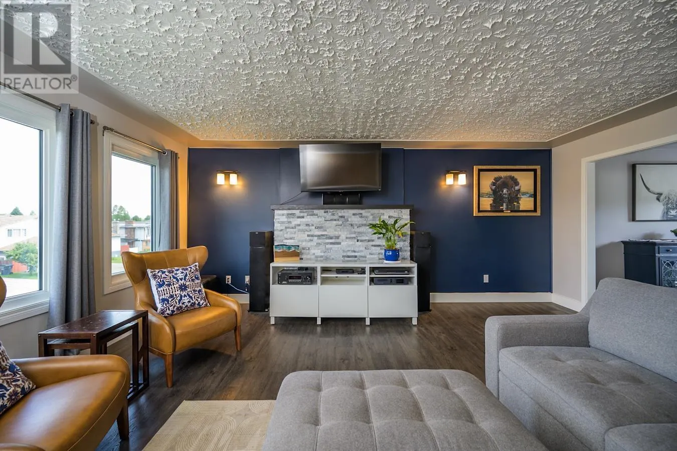 459 CLAXTON CRESCENT