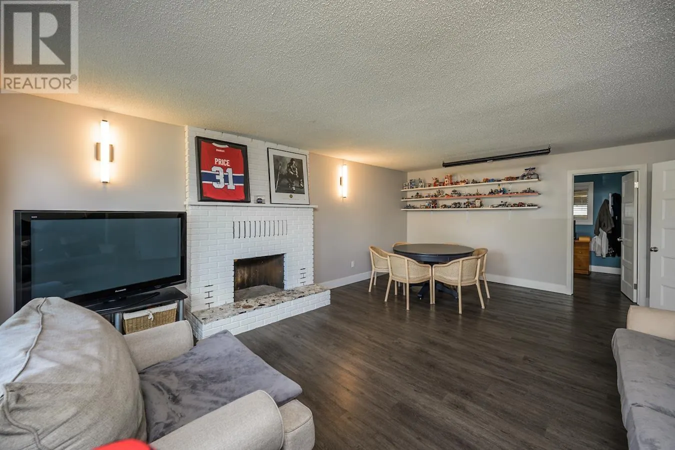 459 CLAXTON CRESCENT