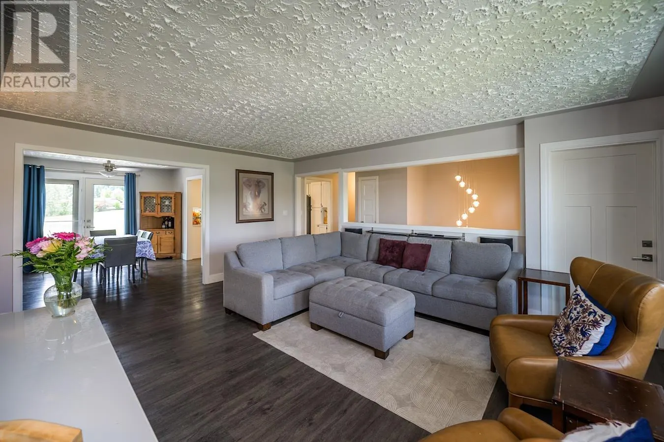 459 CLAXTON CRESCENT