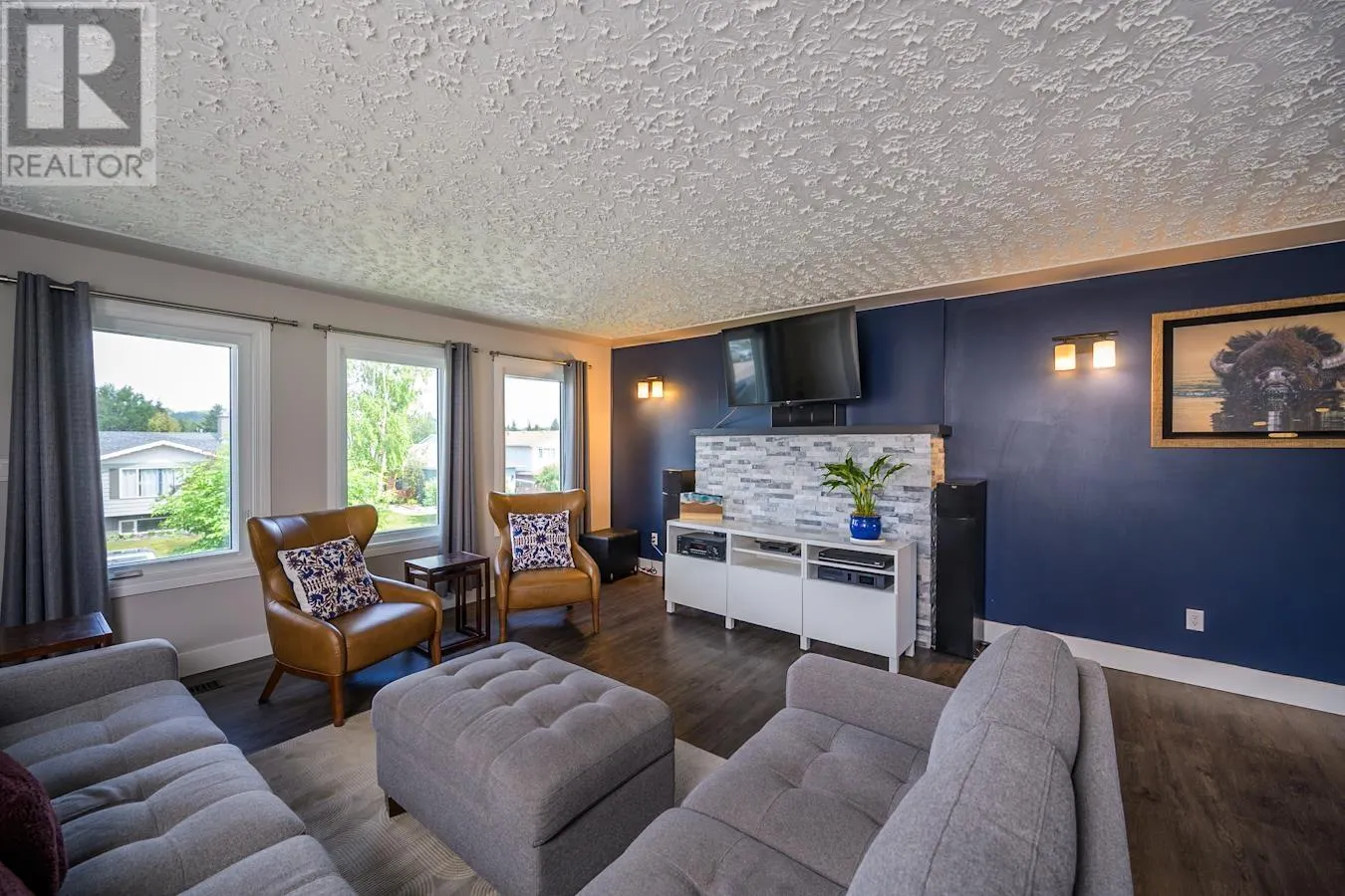 459 CLAXTON CRESCENT