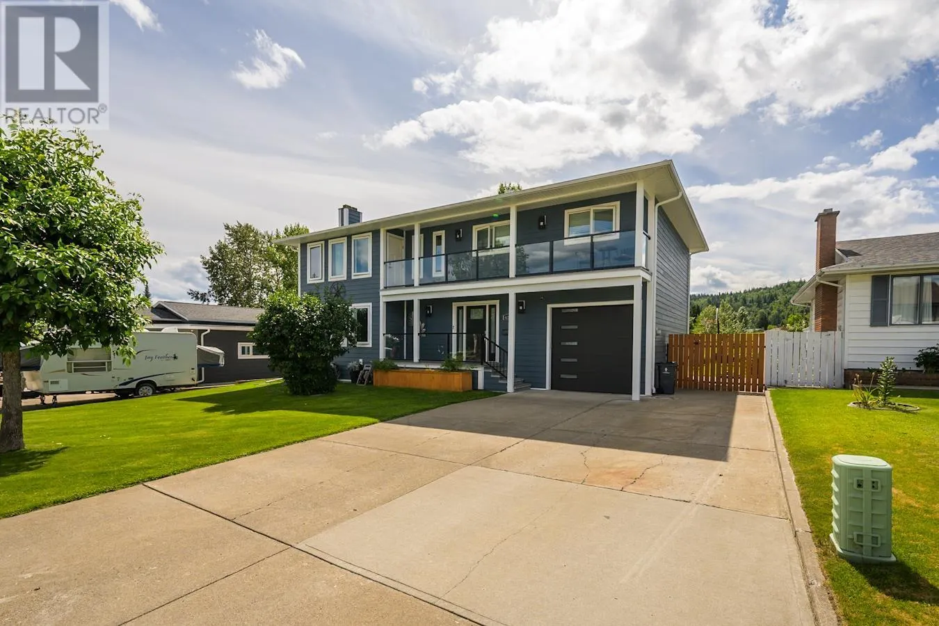459 CLAXTON CRESCENT