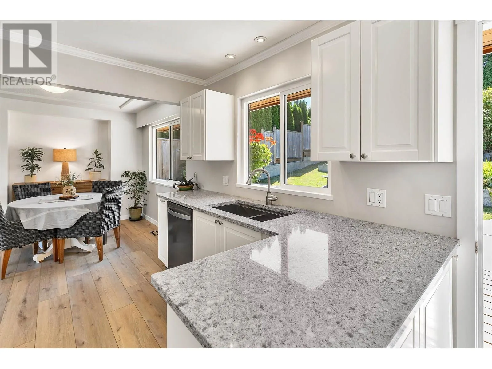 3321 VIEWMOUNT DRIVE