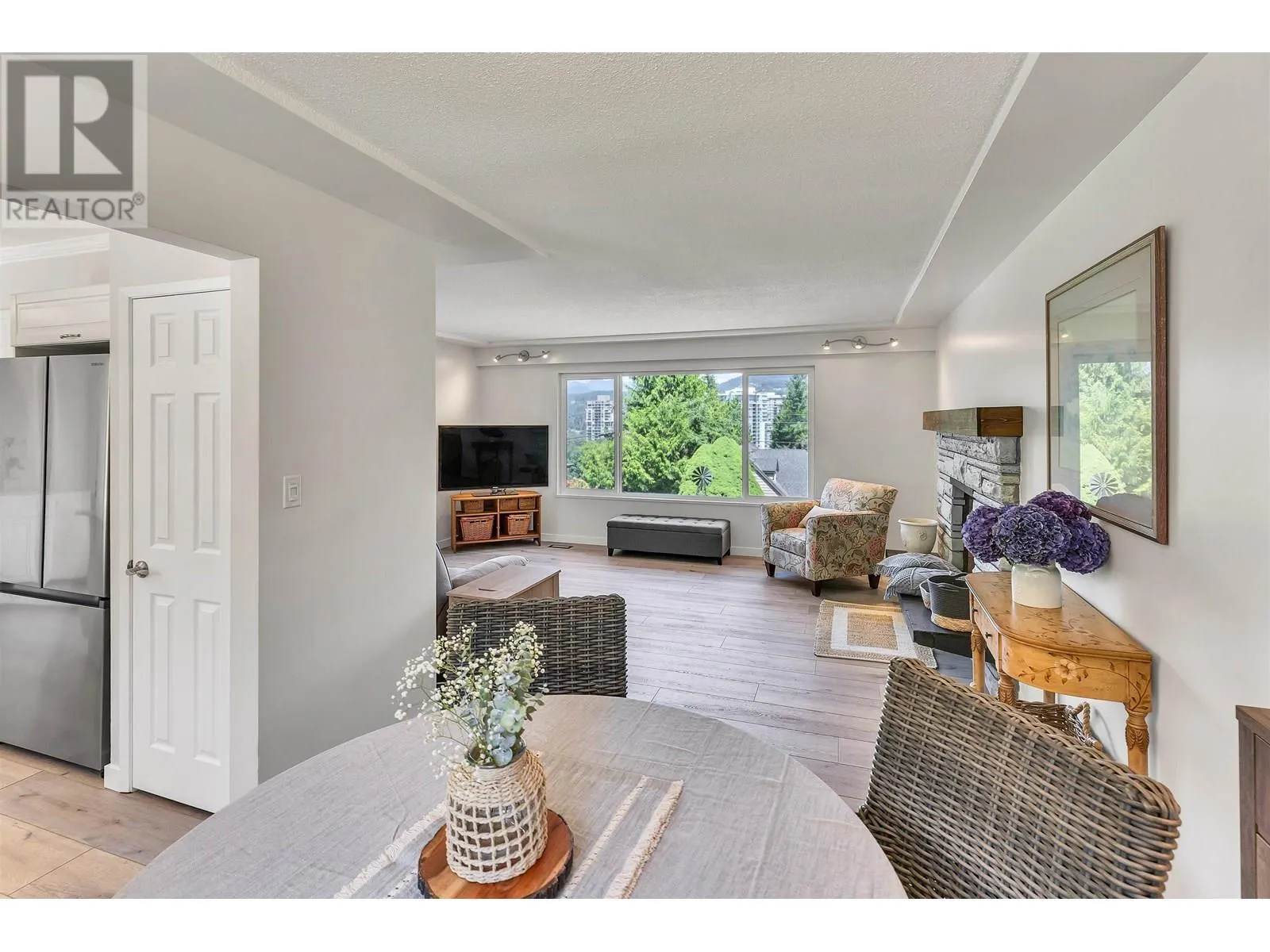 3321 VIEWMOUNT DRIVE
