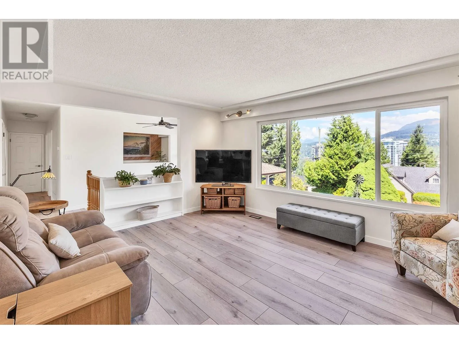 3321 VIEWMOUNT DRIVE