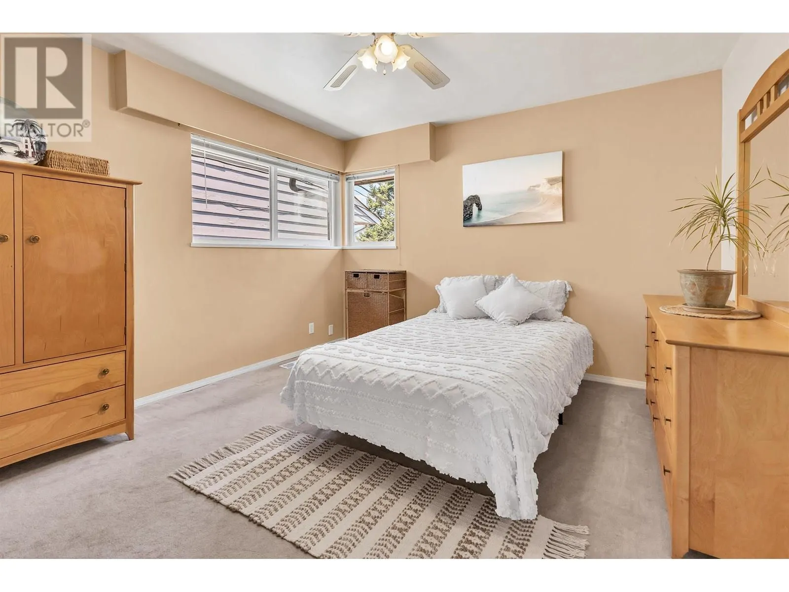 3321 VIEWMOUNT DRIVE