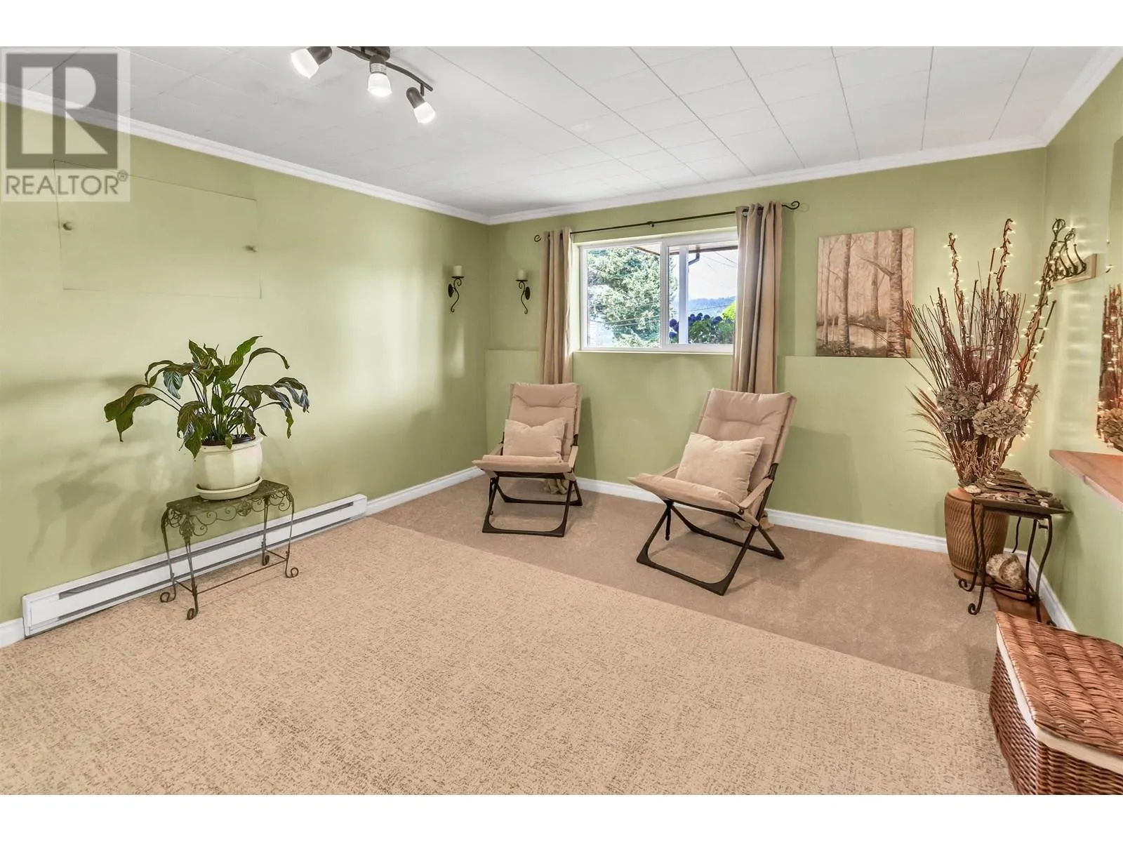3321 VIEWMOUNT DRIVE