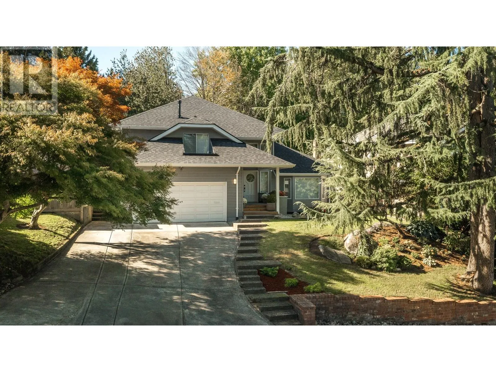 45 PARKGROVE CRESCENT