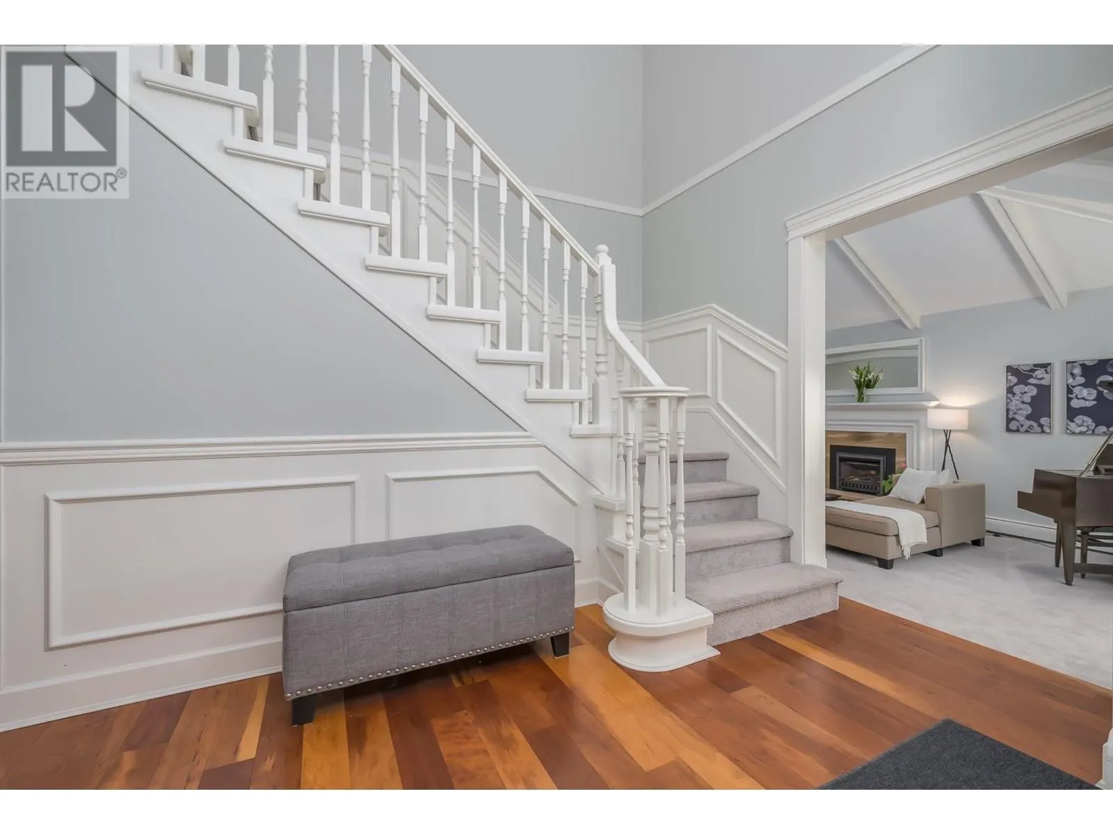 45 PARKGROVE CRESCENT