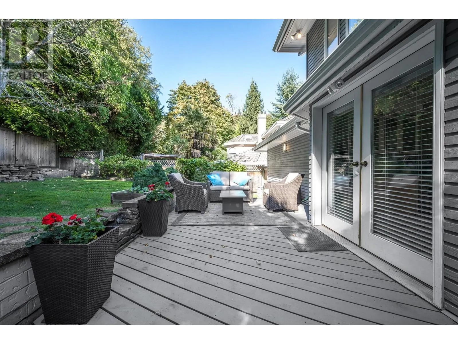 45 PARKGROVE CRESCENT