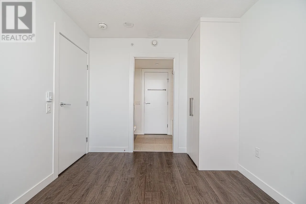 2712 908 QUAYSIDE DRIVE
