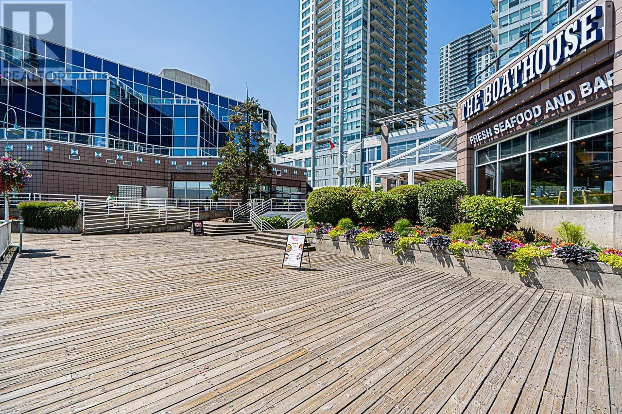 2712 908 QUAYSIDE DRIVE