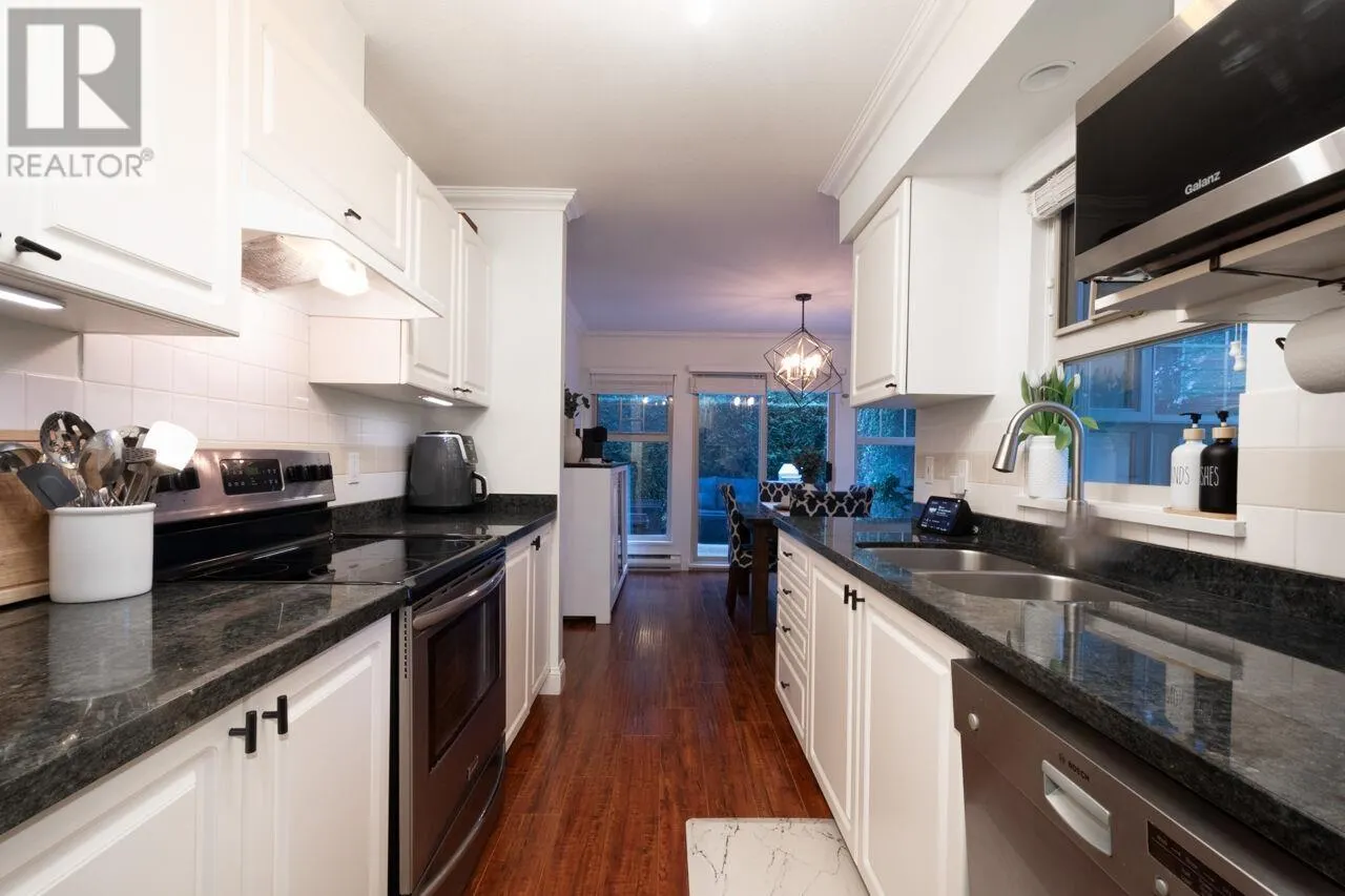78 65 FOXWOOD DRIVE