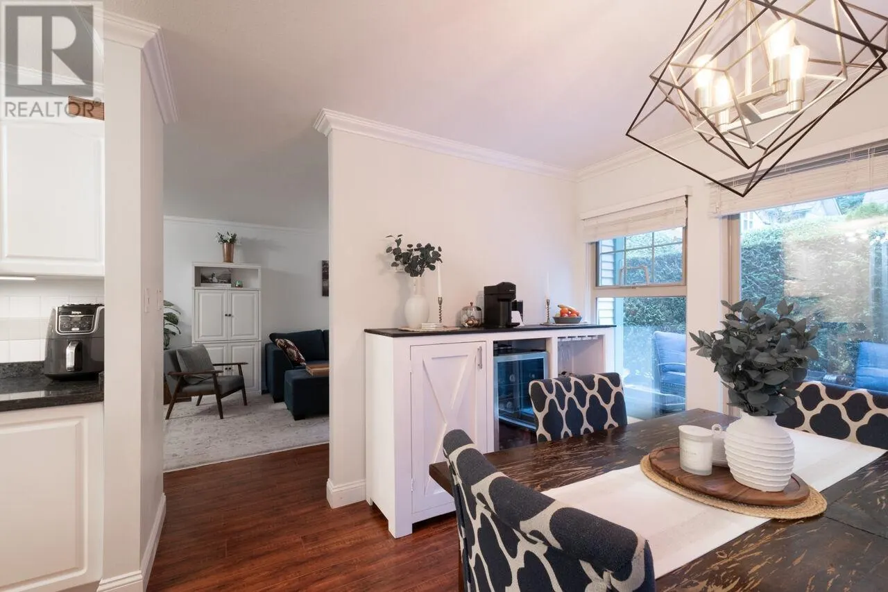 78 65 FOXWOOD DRIVE