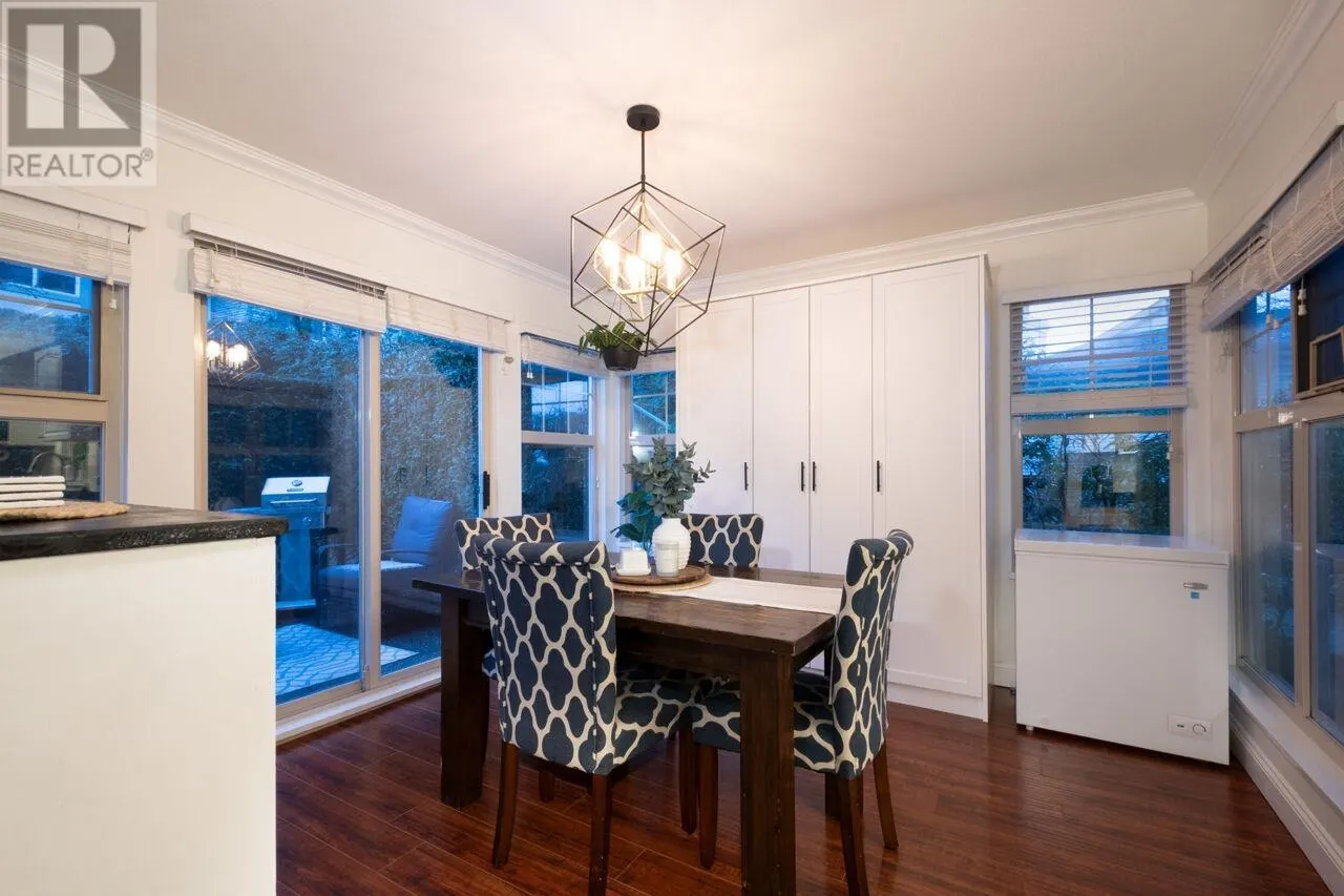 78 65 FOXWOOD DRIVE