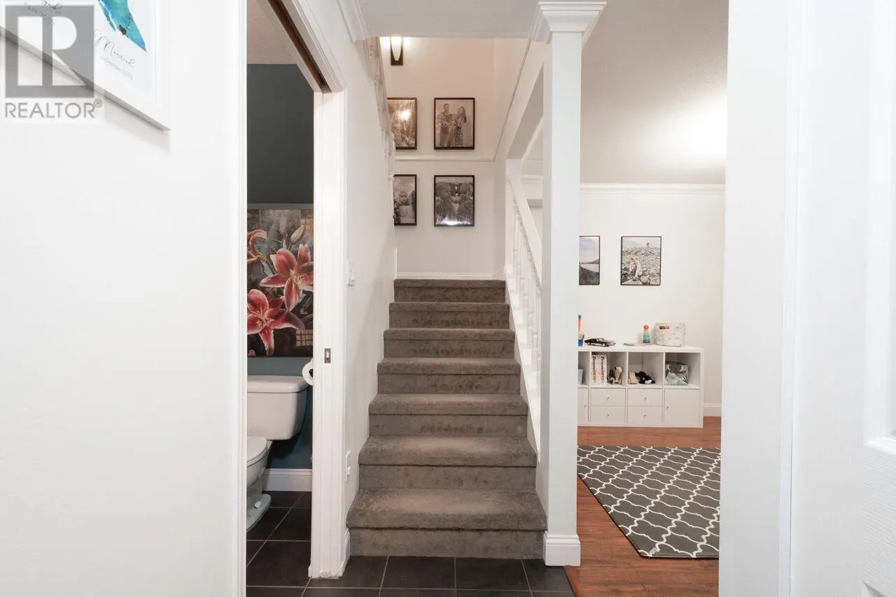 78 65 FOXWOOD DRIVE