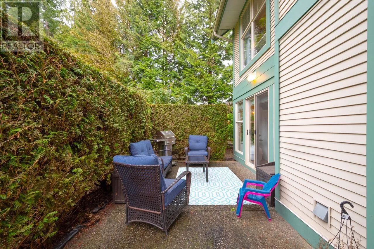 78 65 FOXWOOD DRIVE