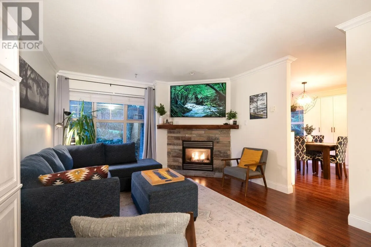 78 65 FOXWOOD DRIVE