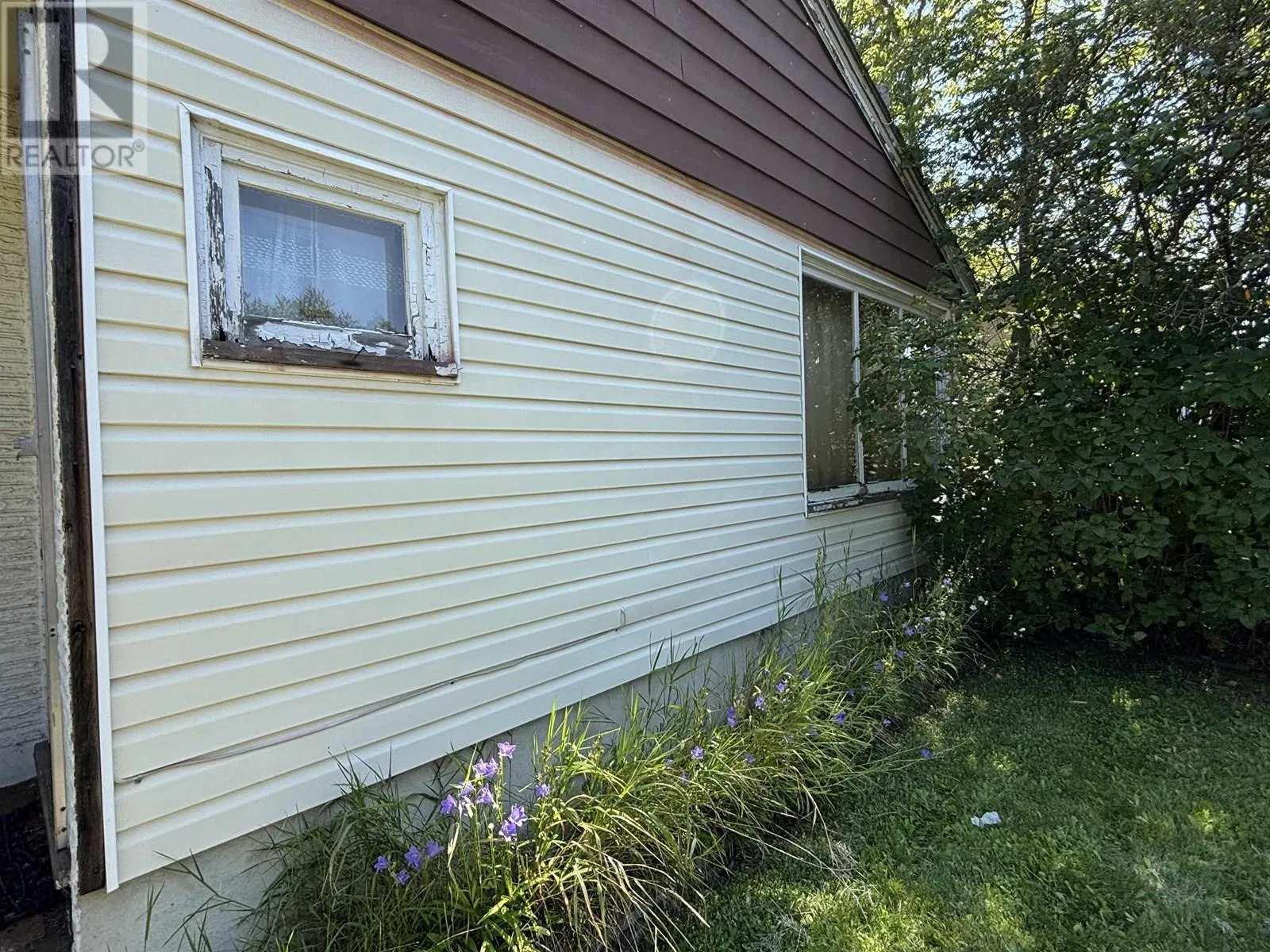 408 WATROUS STREET