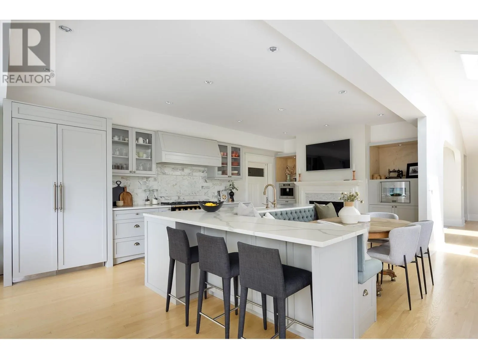 3545 DOWSLEY COURT
