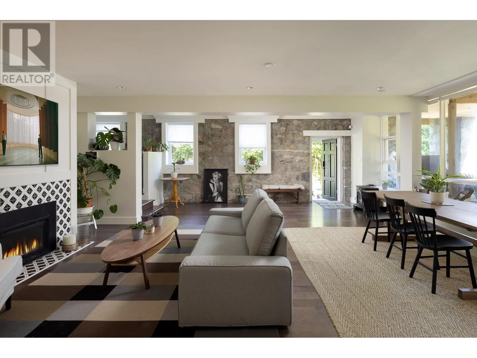 3545 DOWSLEY COURT