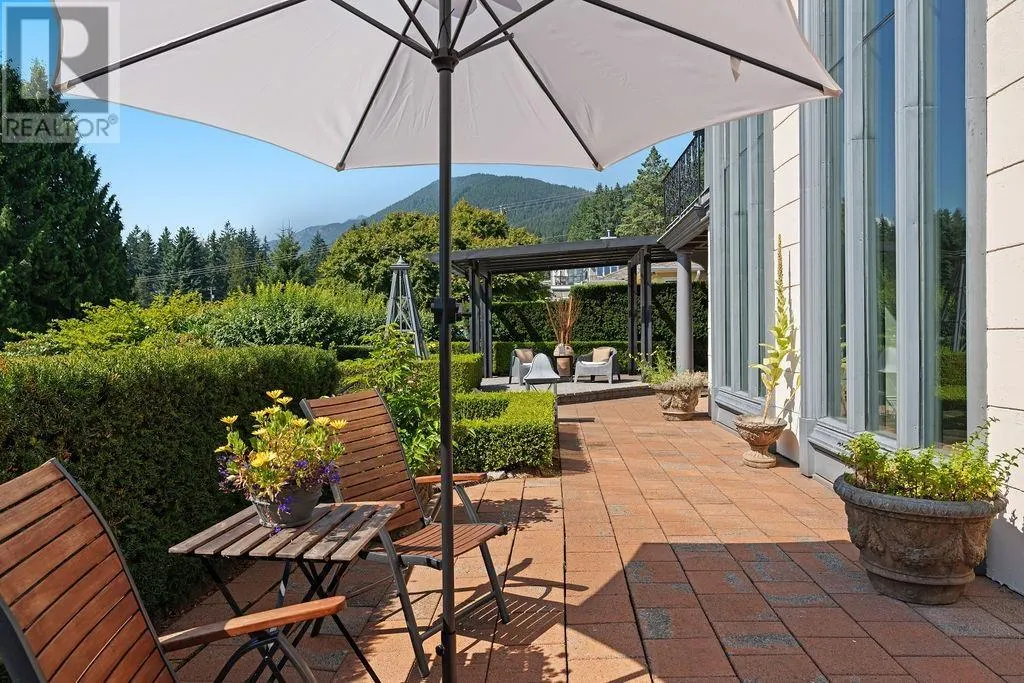 284 SANDRINGHAM CRESCENT