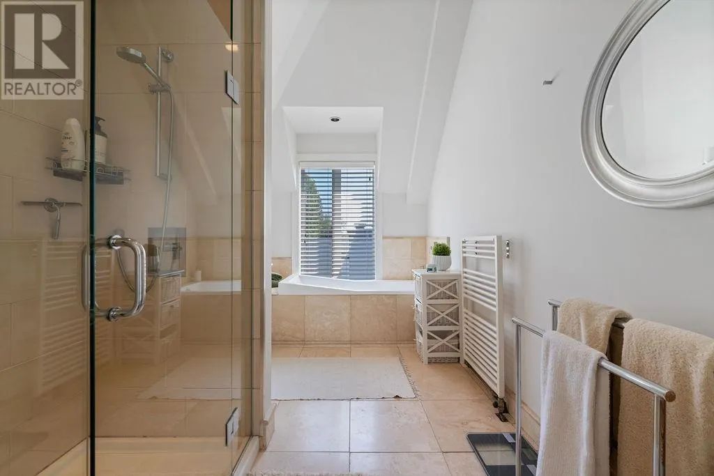 284 SANDRINGHAM CRESCENT