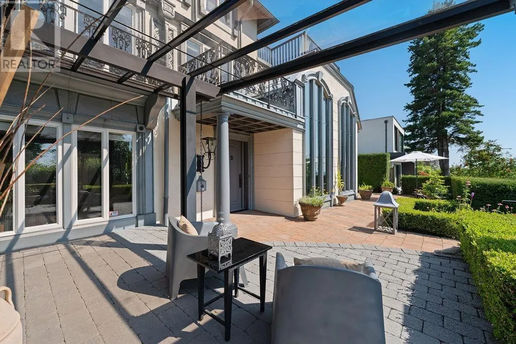 284 SANDRINGHAM CRESCENT