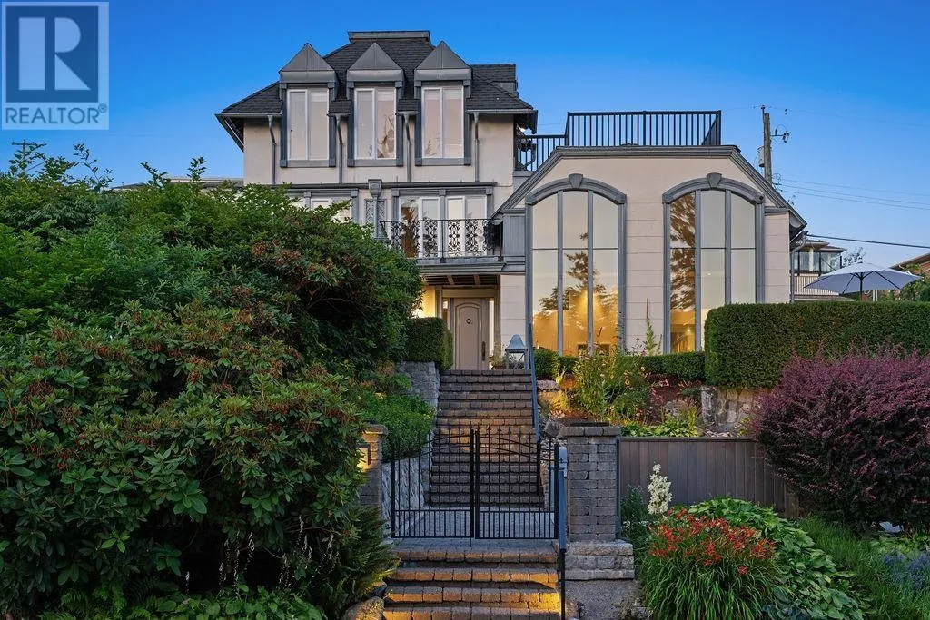 284 SANDRINGHAM CRESCENT